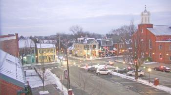 Weather camera view of A&M Pizza.