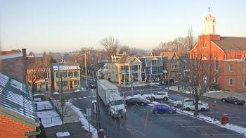 Weather camera view of A&M Pizza.