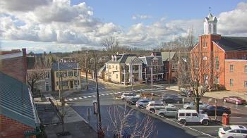Weather camera view of A&M Pizza.