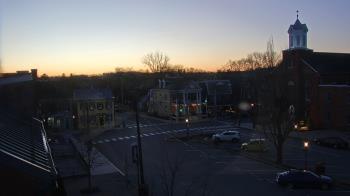 Weather camera view of A&M Pizza.