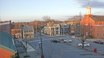 Weather camera view of A&M Pizza.