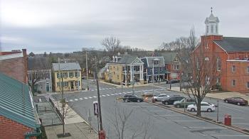 Weather camera view of A&M Pizza.