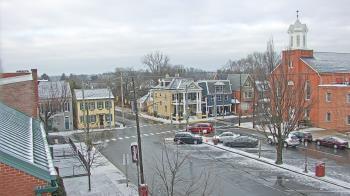 Weather camera view of A&M Pizza.