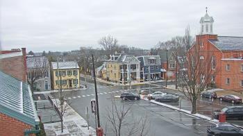 Weather camera view of A&M Pizza.