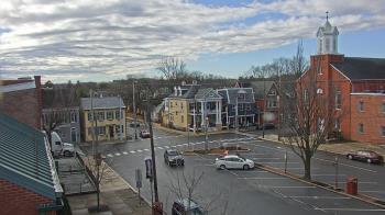 Weather camera view of A&M Pizza.