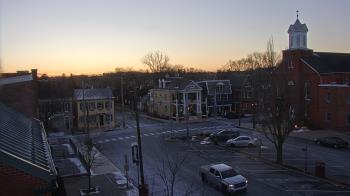 Weather camera view of A&M Pizza.
