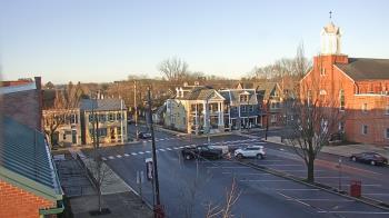 Weather camera view of A&M Pizza.