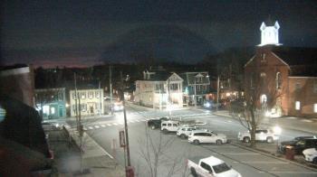 Weather camera view of A&M Pizza.