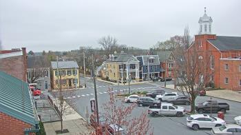 Weather camera view of A&M Pizza.
