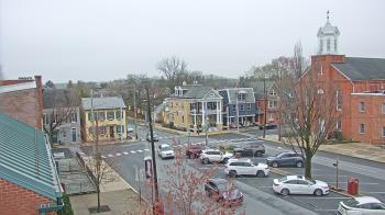 Weather camera view of A&M Pizza.