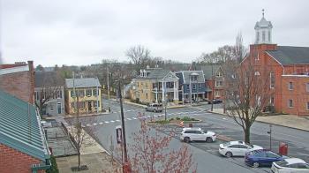 Weather camera view of A&M Pizza.