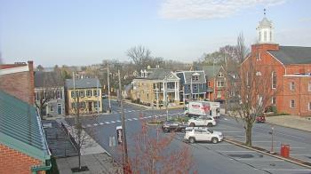 Weather camera view of A&M Pizza.