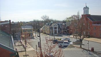 Weather camera view of A&M Pizza.
