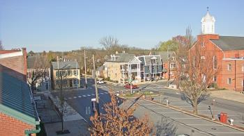 Weather camera view of A&M Pizza.