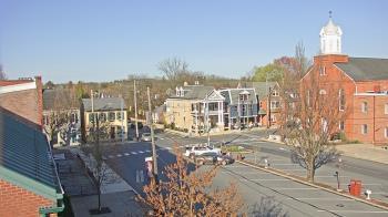Weather camera view of A&M Pizza.