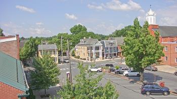 Weather camera view of A&M Pizza.