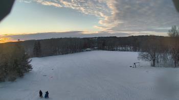 Weather camera view of Scenic Heights ES.