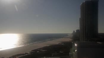 Weather camera view of Island House Hotel.