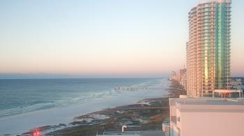 Weather camera view of Island House Hotel.