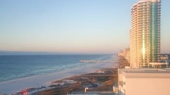 Weather camera view of Island House Hotel.