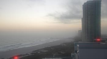 Weather camera view of Island House Hotel.