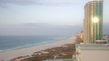 Weather camera view of Island House Hotel.