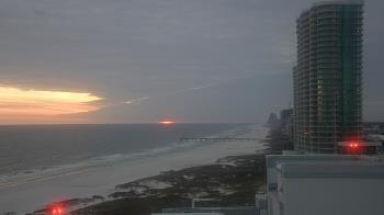 Weather camera view of Island House Hotel.