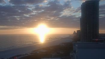 Weather camera view of Island House Hotel.