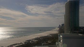 Weather camera view of Island House Hotel.