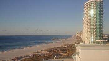 Weather camera view of Island House Hotel.