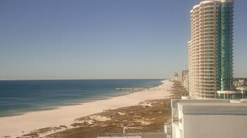 Weather camera view of Island House Hotel.