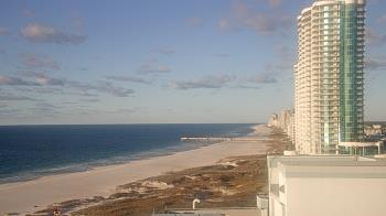 Weather camera view of Island House Hotel.