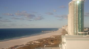 Weather camera view of Island House Hotel.