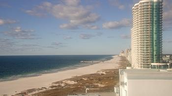 Weather camera view of Island House Hotel.