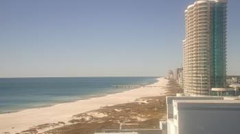 Weather camera view of Island House Hotel.