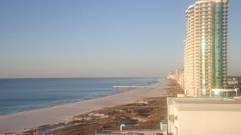 Weather camera view of Island House Hotel.