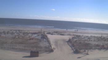 Weather camera view of Beach Patrol HQ.
