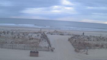 Weather camera view of Beach Patrol HQ.