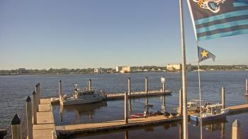 Weather camera view of Morning Star Marina.