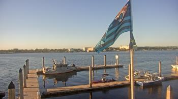 Weather camera view of Morning Star Marina.