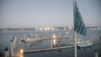 Weather camera view of Morning Star Marina.