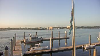 Weather camera view of Morning Star Marina.