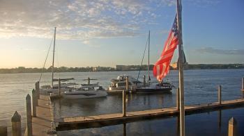 Weather camera view of Morning Star Marina.