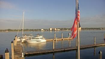 Weather camera view of Morning Star Marina.