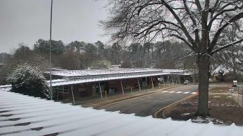 Weather camera view of Maybeury ES.