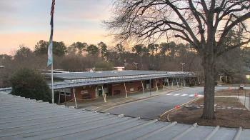 Weather camera view of Maybeury ES.