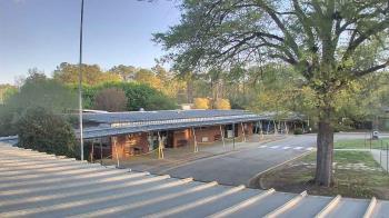 Weather camera view of Maybeury ES.