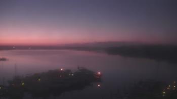 Weather camera view of Emerald Coast Marine.