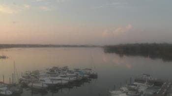 Weather camera view of Emerald Coast Marine.