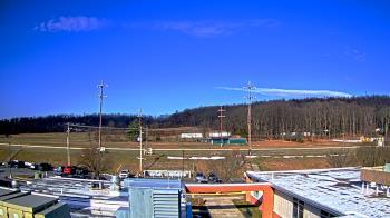 Weather camera view of New Bloomfield ES.